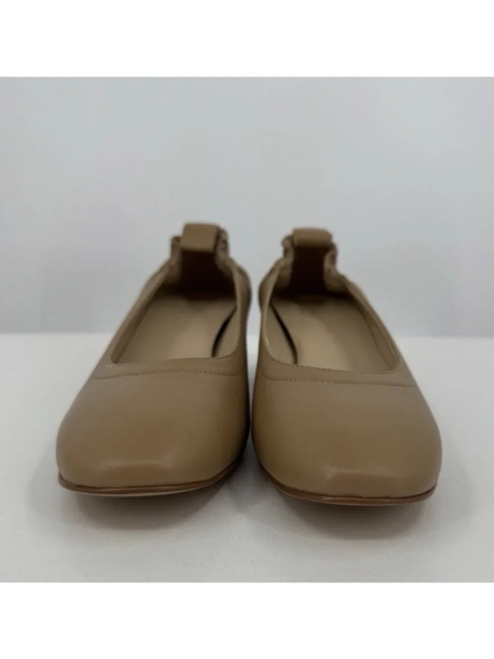 Everlane Italian Leather Day Heel Light Taupe 5.5 Women's Elastic Back Comfort